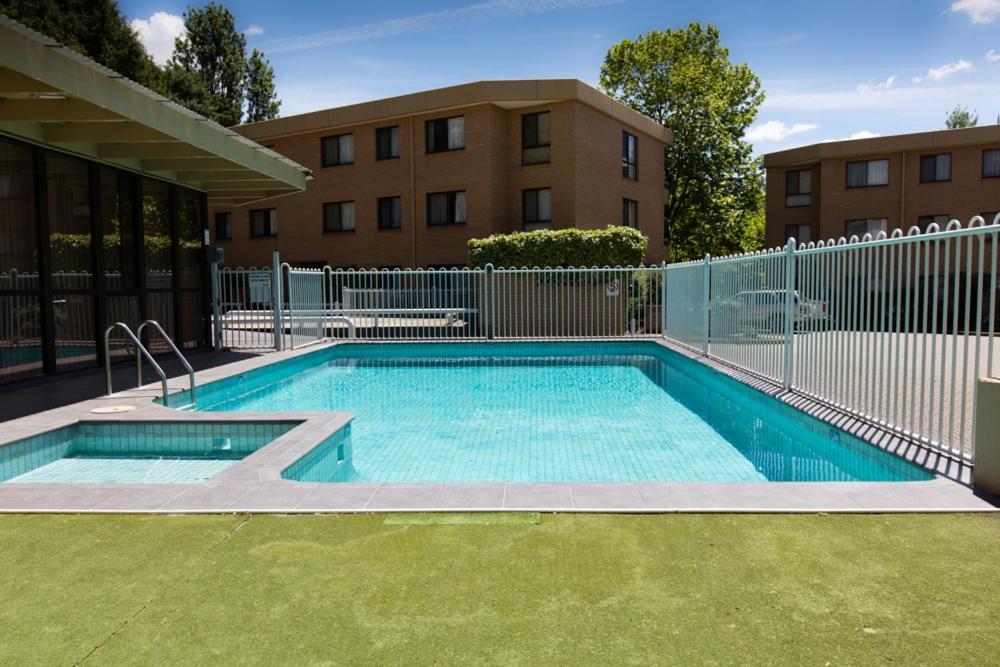 Kingston Court Serviced Apartments Canberra Eksteriør billede